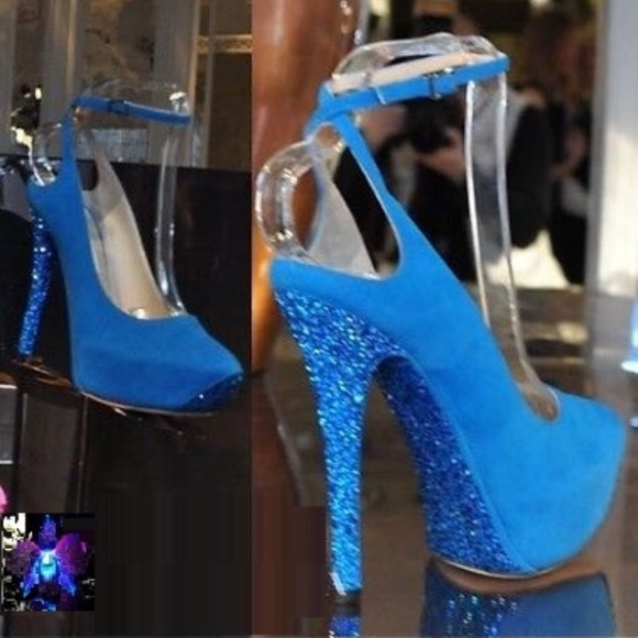 💜JIMMY CHOO💜 37 / 6.5 TURQUOISE RHINESTONE HEELS